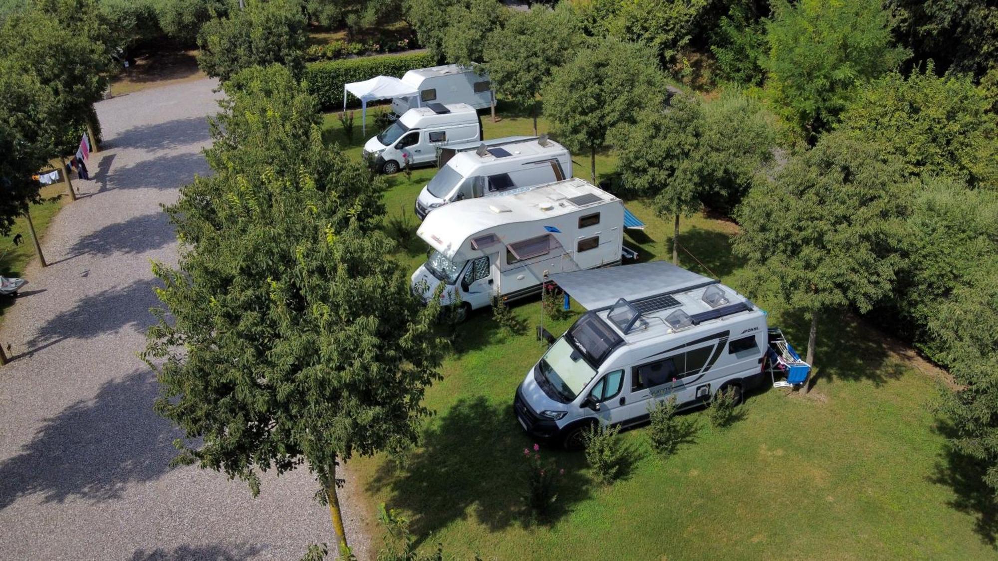 Seregner Agricamping & Homes - Adults Only 18 Monzambano Eksteriør bilde